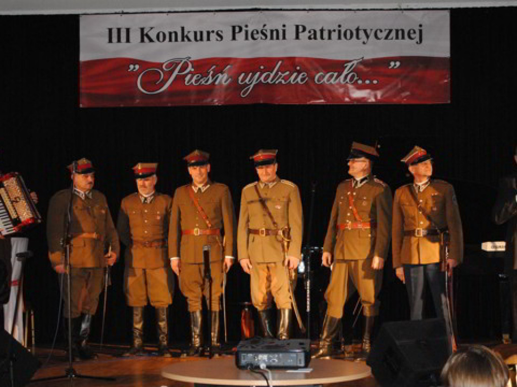 Powiatowy Konkurs Pieśni Patriotycznej 