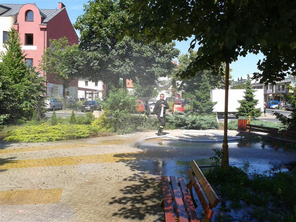 Trochę wody dla ochłody! Kurtyny wodne w Legionowie