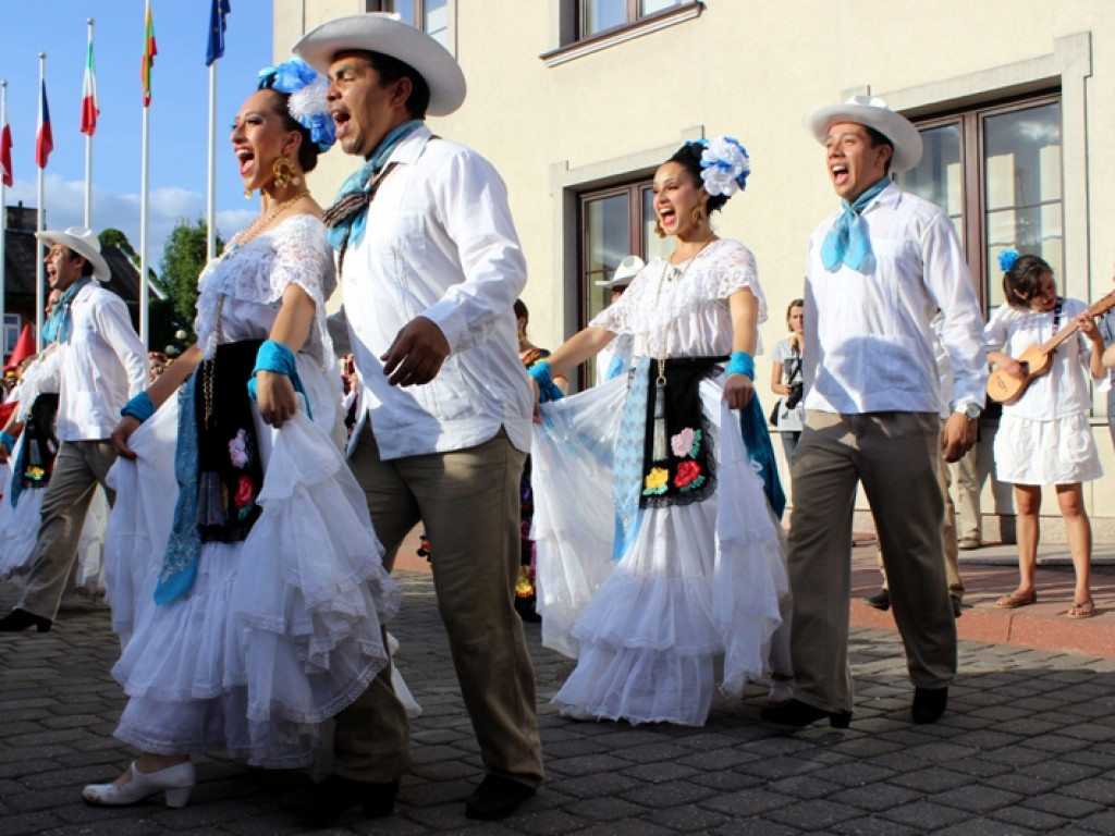 Kupalnocka 2013 na serockim rynku