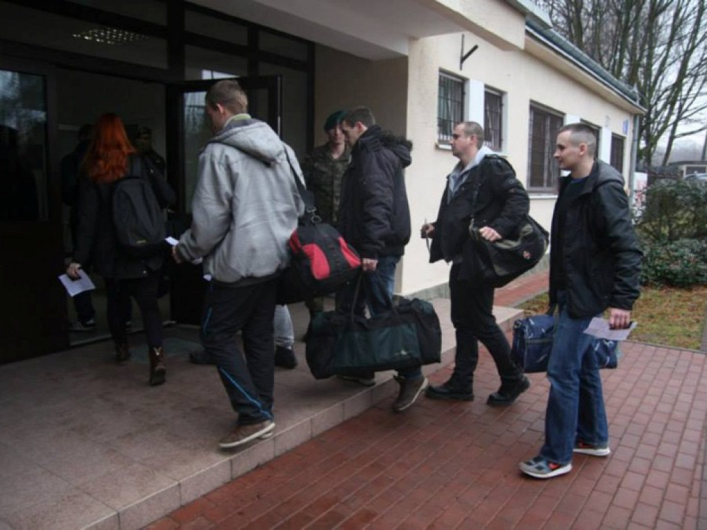 Łącznościowcy z Zegrza przyjęli do służby 220 ochotników