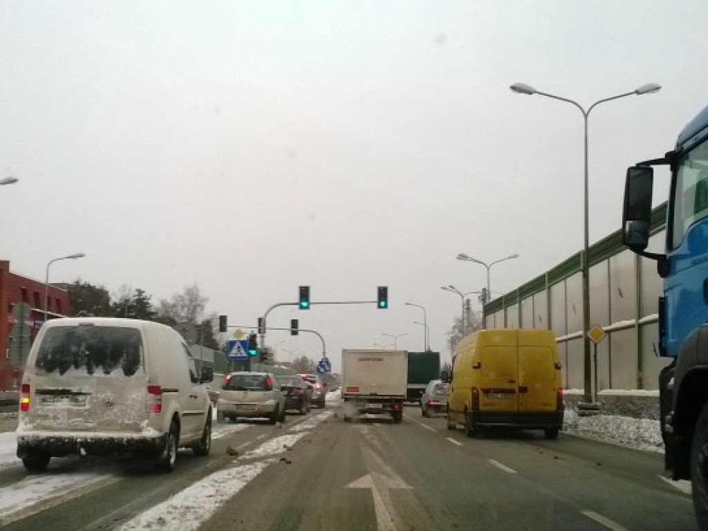 Fatalne warunki na drogach w regionie