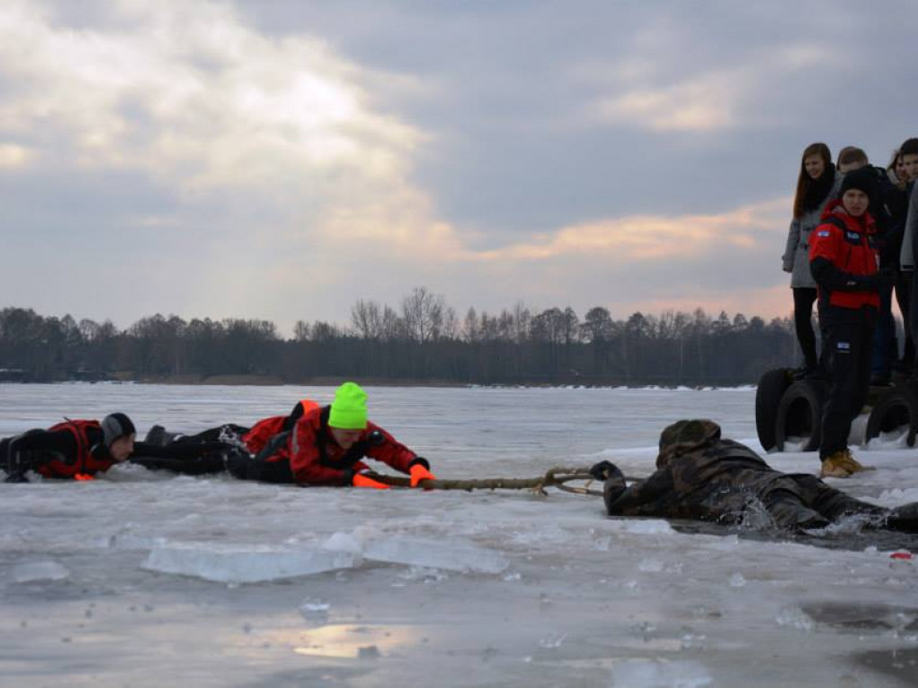 Walentynki z WOPR na Zalewie Zegrzyńskim