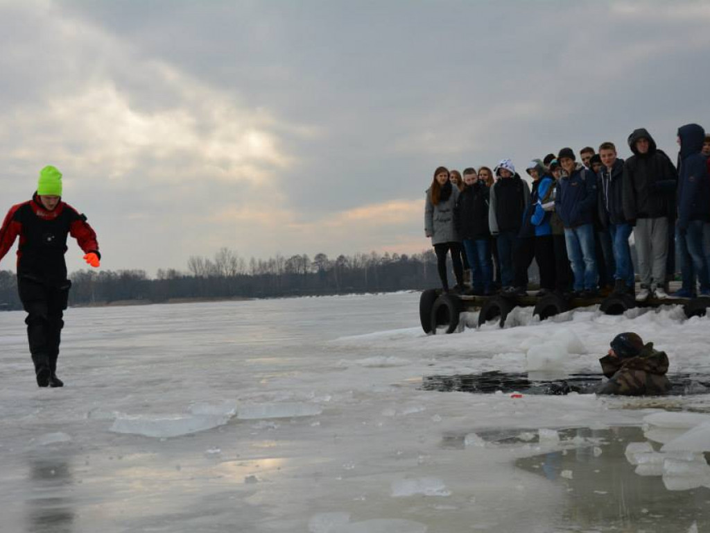Walentynki z WOPR na Zalewie Zegrzyńskim