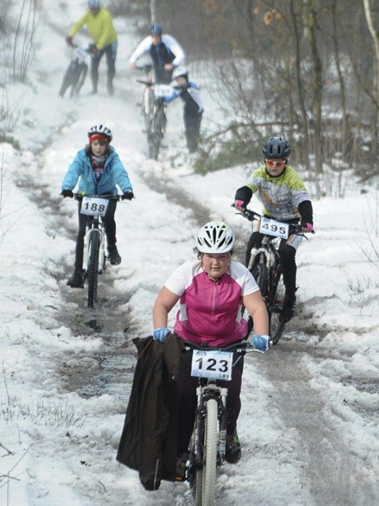 Chotomów: Pojechali w zimowym maratonie