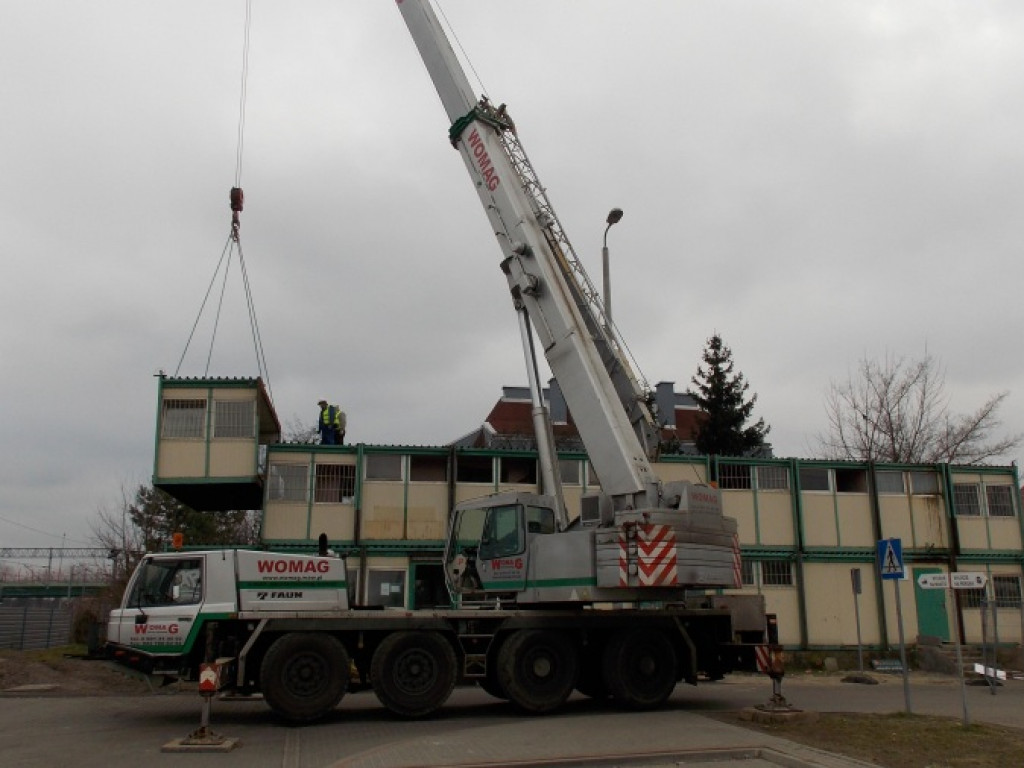 Legionowo: Rozebrali stary dworzec
