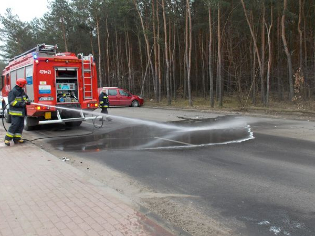 Legionowo: Staranował ogrodzenie cmentarza