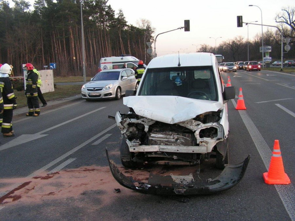 Jabłonna: Sprawca niedzielnego wypadku przy granicy z Warszawą był pijany
