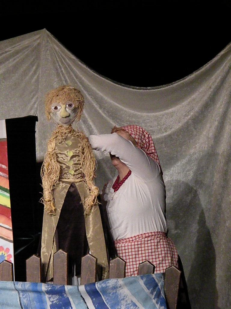 Nowy Dwór Maz.: Staropolskie obrzędy w Poranku z Teatrem