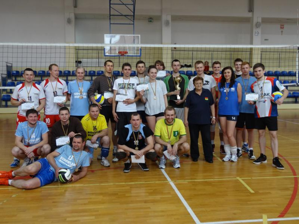 V Amatorska Liga Piłki Siatkowej Gminy Jabłonna (galeria)