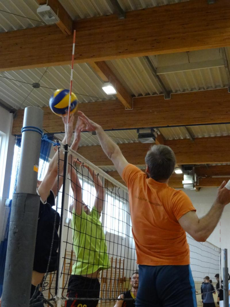 V Amatorska Liga Piłki Siatkowej Gminy Jabłonna (galeria)