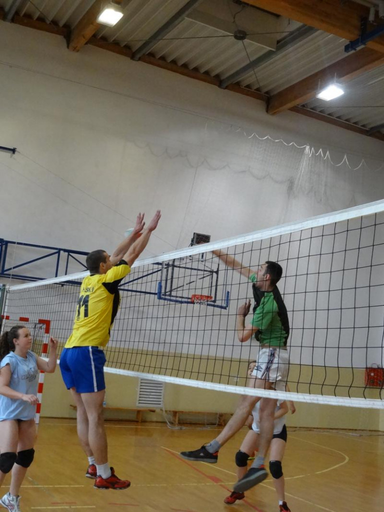V Amatorska Liga Piłki Siatkowej Gminy Jabłonna (galeria)