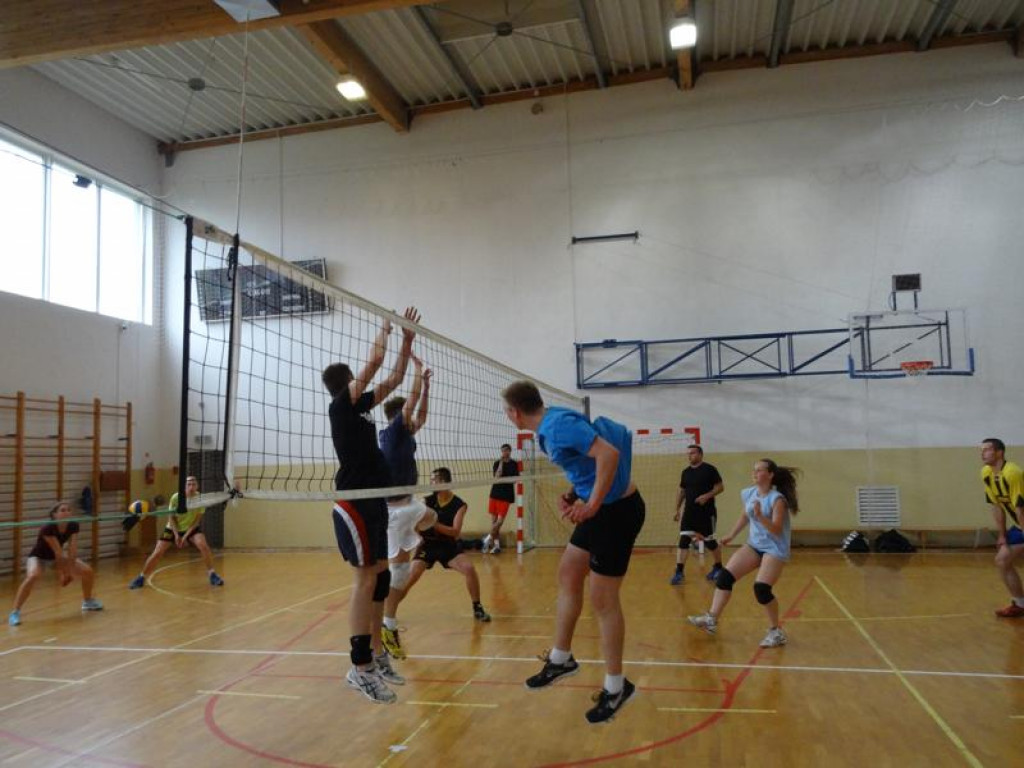 V Amatorska Liga Piłki Siatkowej Gminy Jabłonna (galeria)