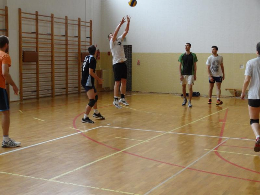 V Amatorska Liga Piłki Siatkowej Gminy Jabłonna (galeria)