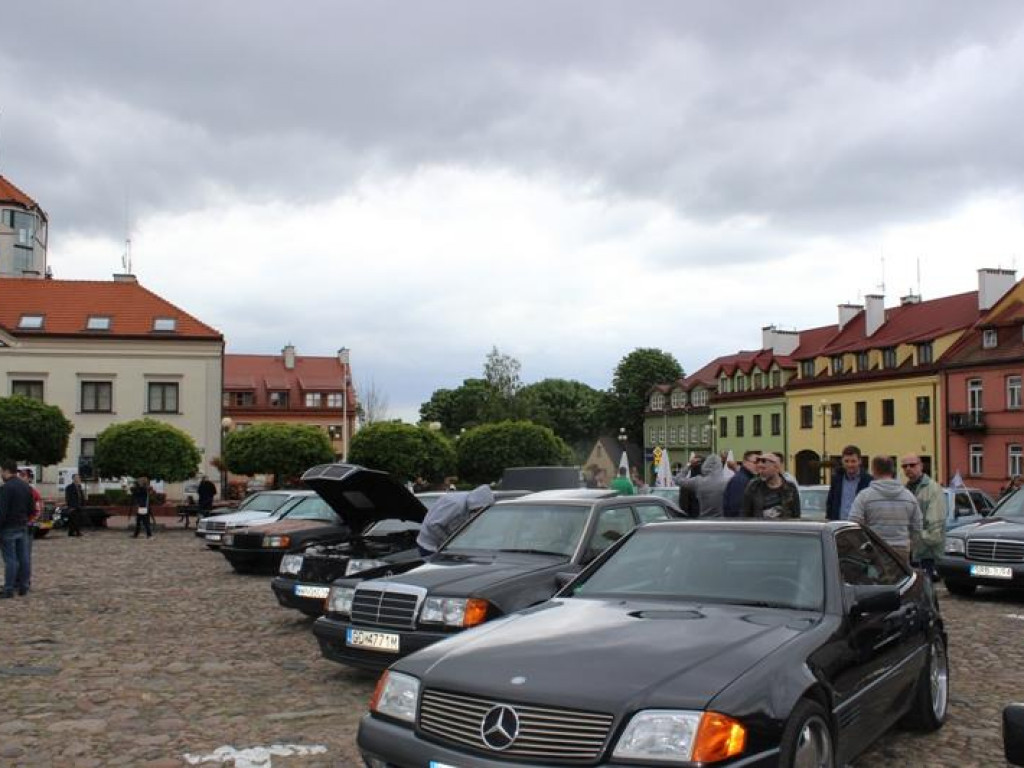 Mercedesy zjechały do Serocka