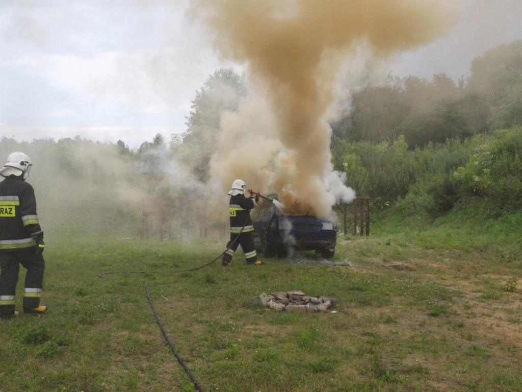 Legionowo: Spłonęły cztery policyjne samochody