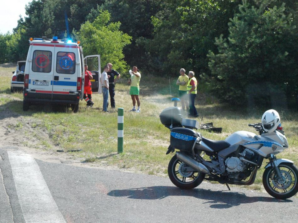 Wieliszew: Peugeot uderzył w volkswagena. Jedna osoba ranna