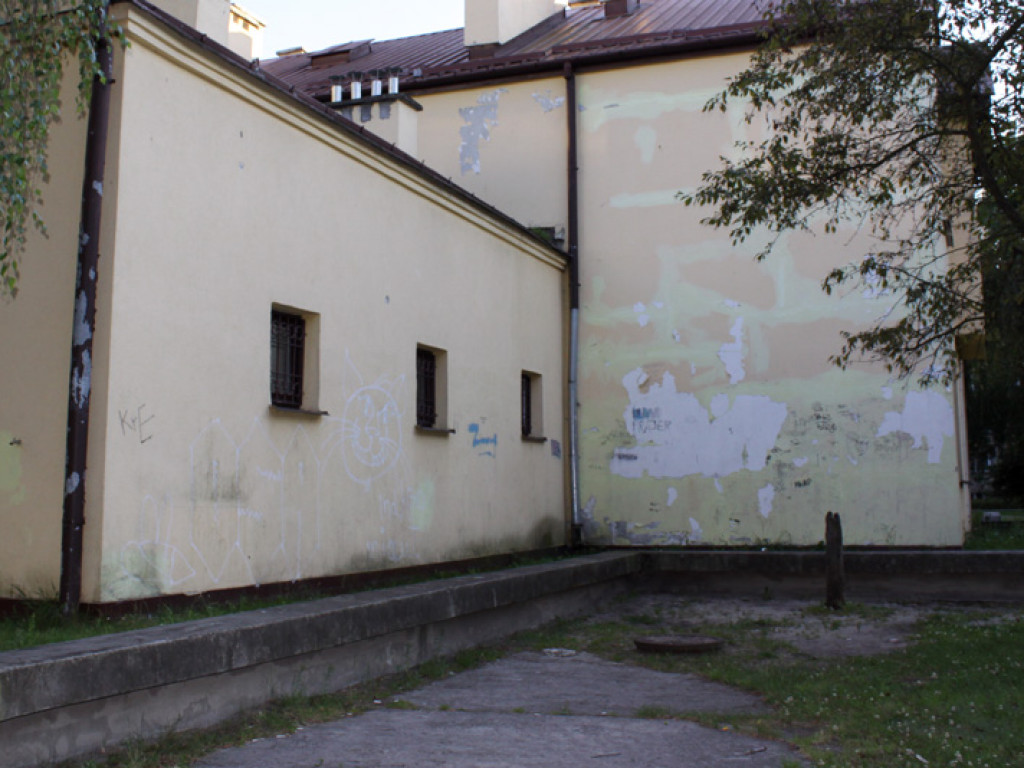 Legionowo: Dewastują OPS