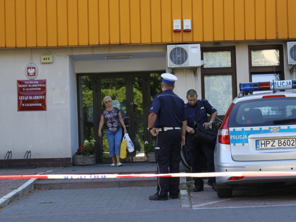 Legionowo, Nowy Dwór Maz.: Seria alarmów bombowych