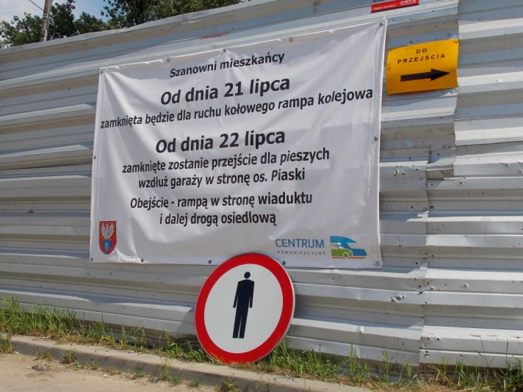 Legionowo: Zamknęli przejście przy PKP. Dłuższa droga na os. Piaski