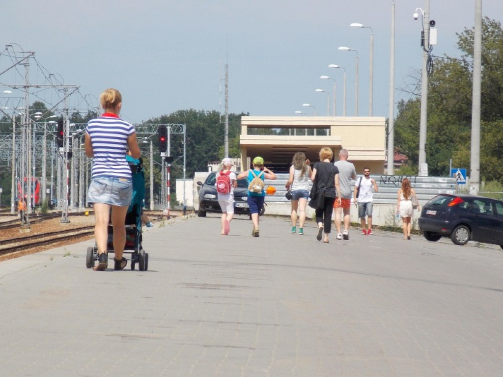 Legionowo: Zamknęli przejście przy PKP. Dłuższa droga na os. Piaski