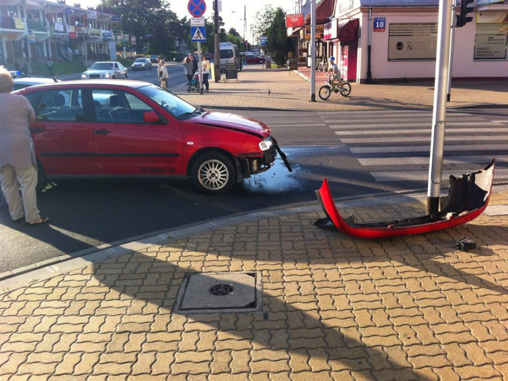 Legionowo: Kolizja przy Błękitnym Centrum