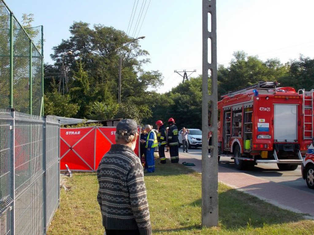Legionowo: Toyota wypadła z drogi. Są osoby poszkodowane