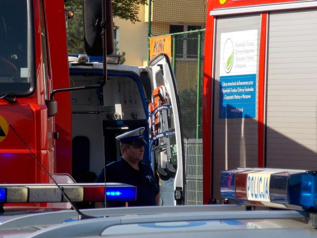 Legionowo: Toyota wypadła z drogi. Są osoby poszkodowane