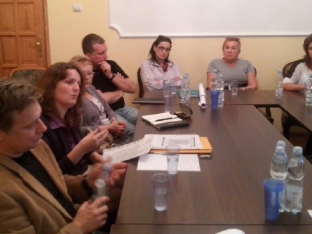 Jabłonna: Parkingowy koszmar z ulicy Leśnej