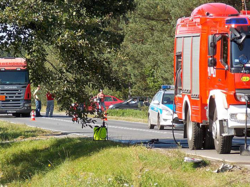 Łajski: Bus zderzył się z wywrotką
