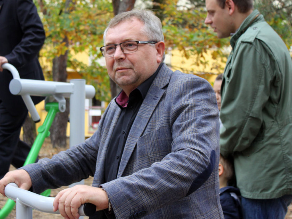 Legionowo: Jak prezydent z radnym siłownię otwierali (film)