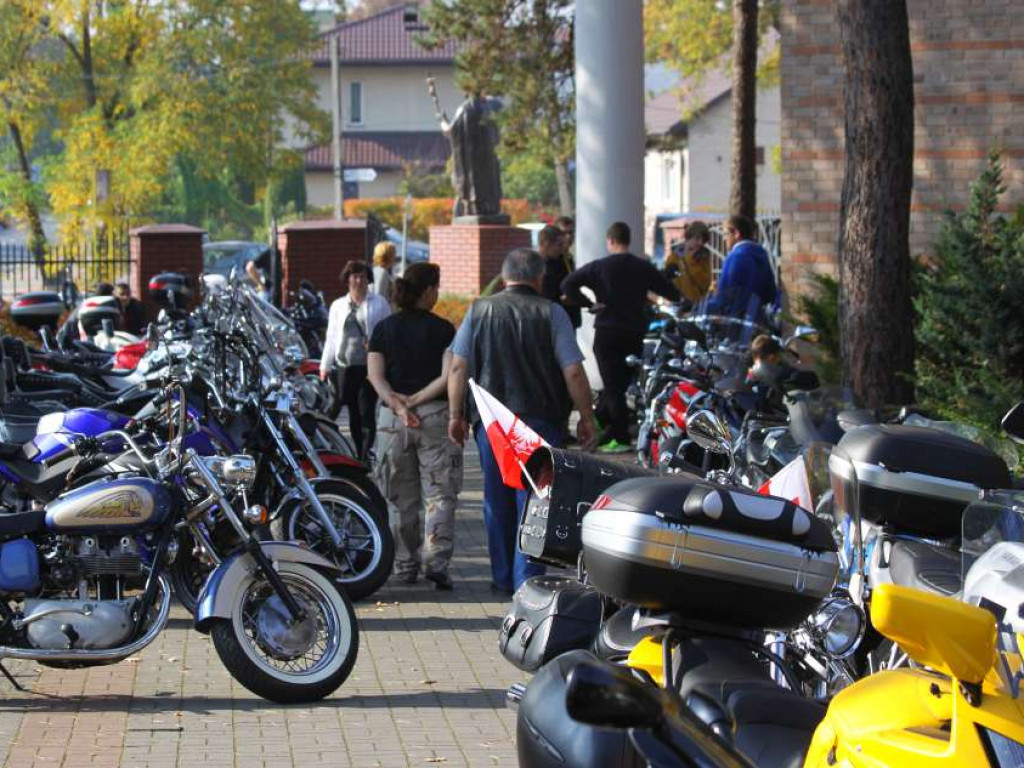 Legionowo: Widowiskowo zamknęli sezon motocyklowy (galeria)