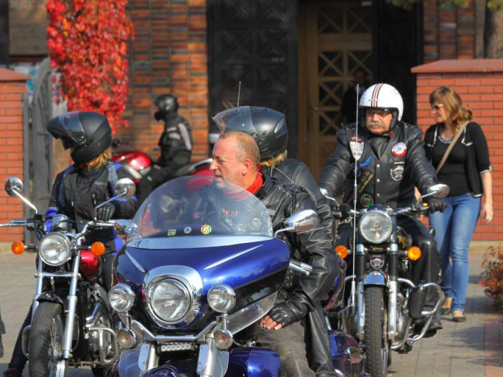 Legionowo: Widowiskowo zamknęli sezon motocyklowy (galeria)
