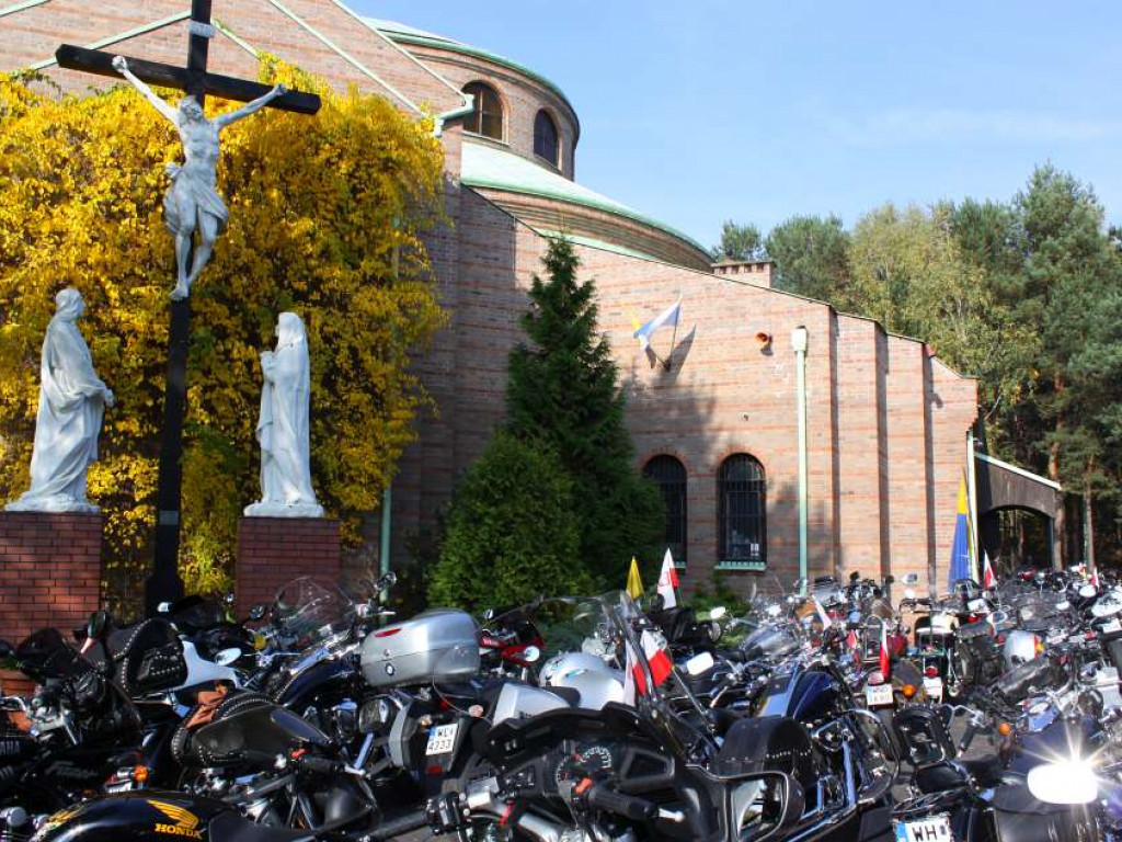 Legionowo: Z Bogiem i na motorze