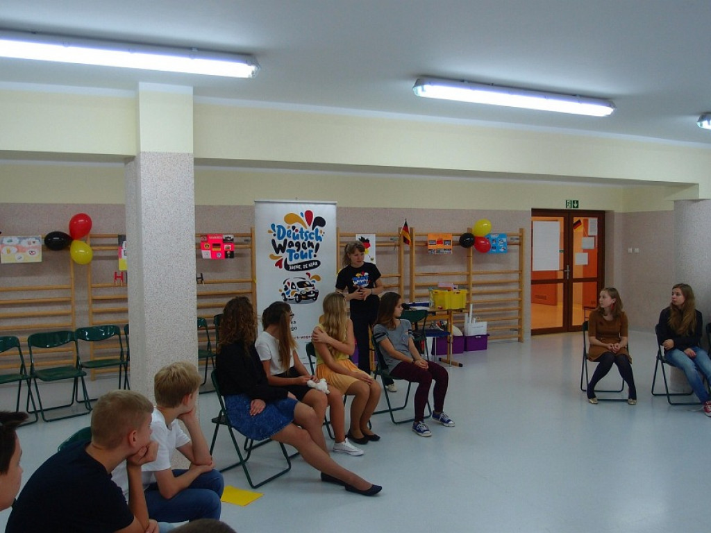 Legionowo: Deutsch-Wagen-Tour w Zespole Szkolno-Przedszkolnym nr 2