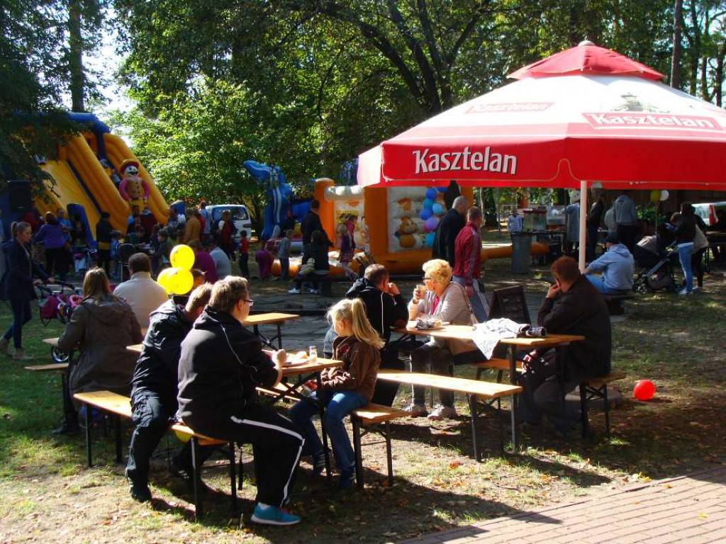 Serock: Piknik integracyjny w Jadwisinie