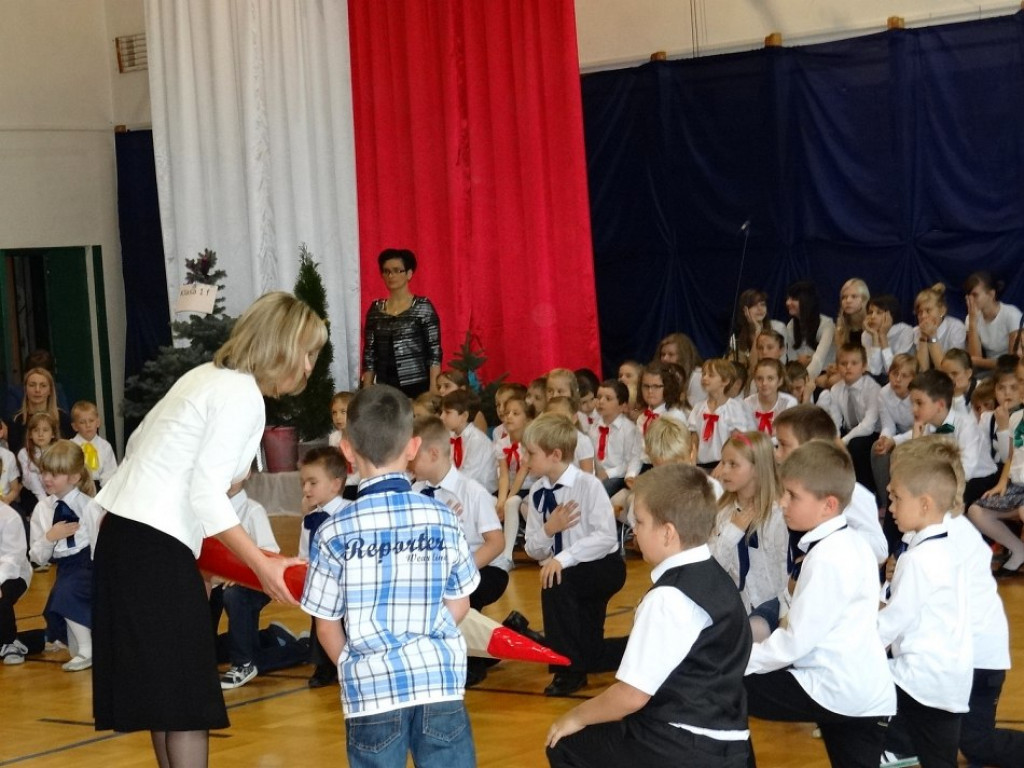 Uroczystość ślubowania klas pierwszych i Święto Patrona Szkoły Podstawowej nr 8
