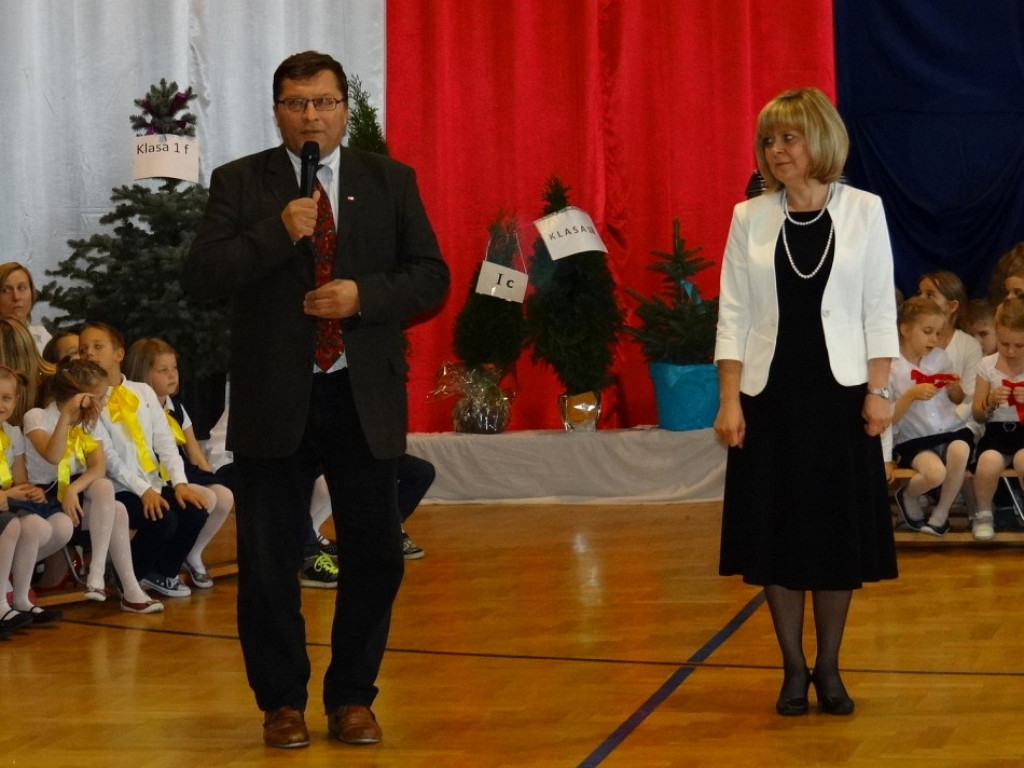 Uroczystość ślubowania klas pierwszych i Święto Patrona Szkoły Podstawowej nr 8