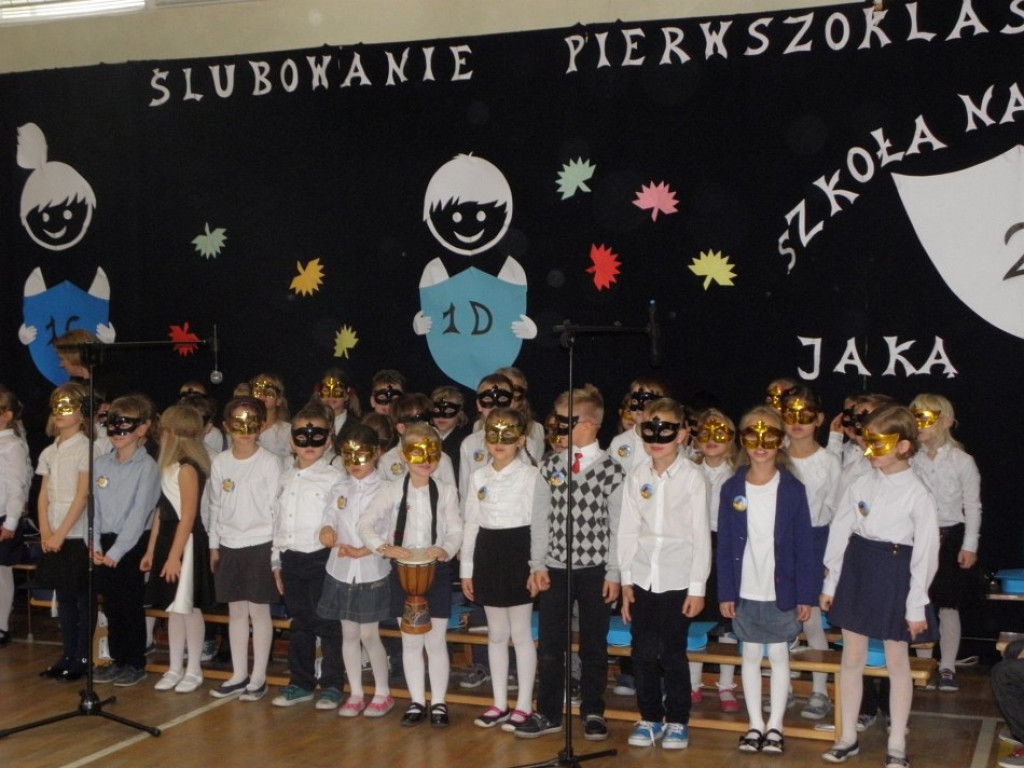 Pierwszaki z dwójki już po ślubowaniu
