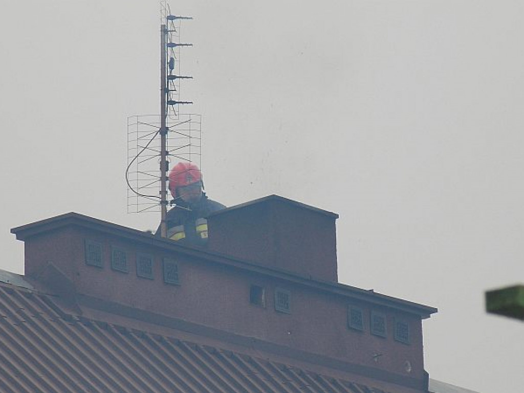 Legionowo: Pożar sadzy w kominie