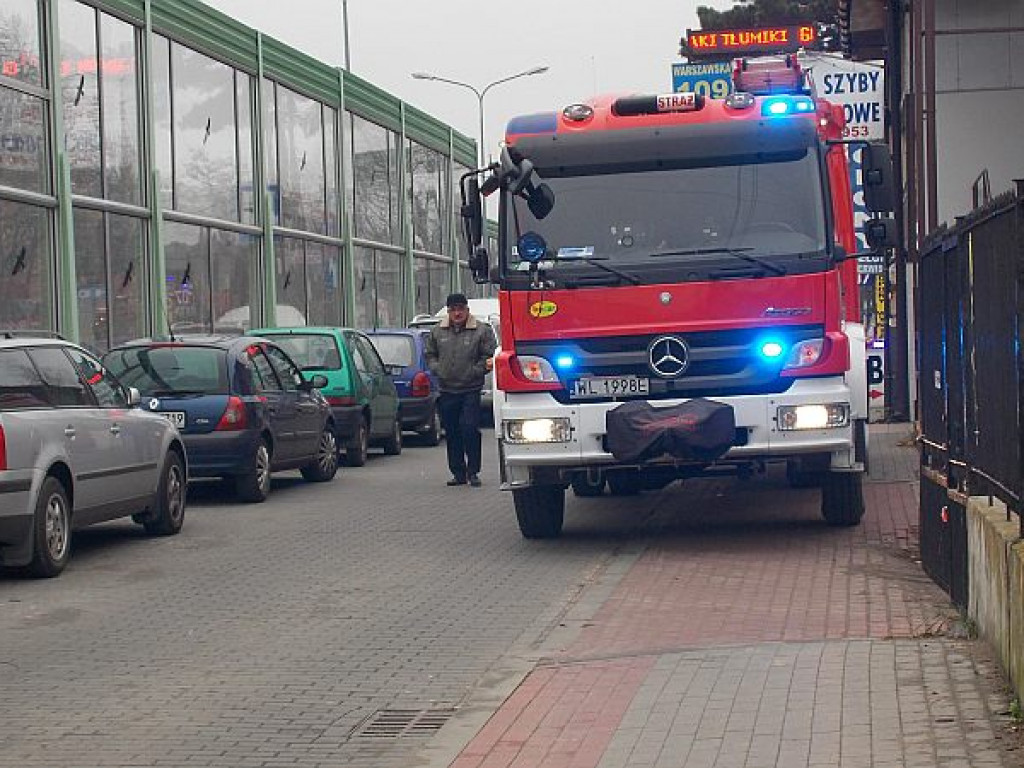 Legionowo: Pożar sadzy w kominie
