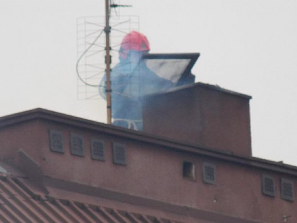 Legionowo: Pożar sadzy w kominie