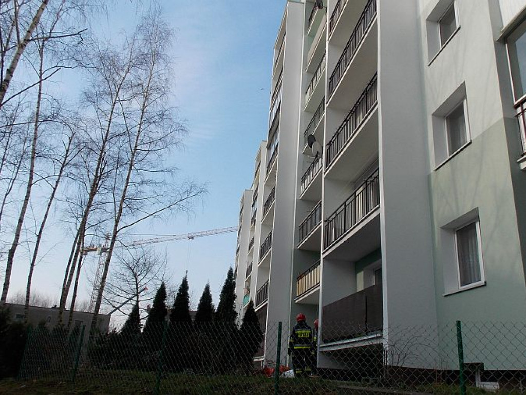 Legionowo: Mężczyzna zabarykadował się w mieszkaniu. Duża akcja policji