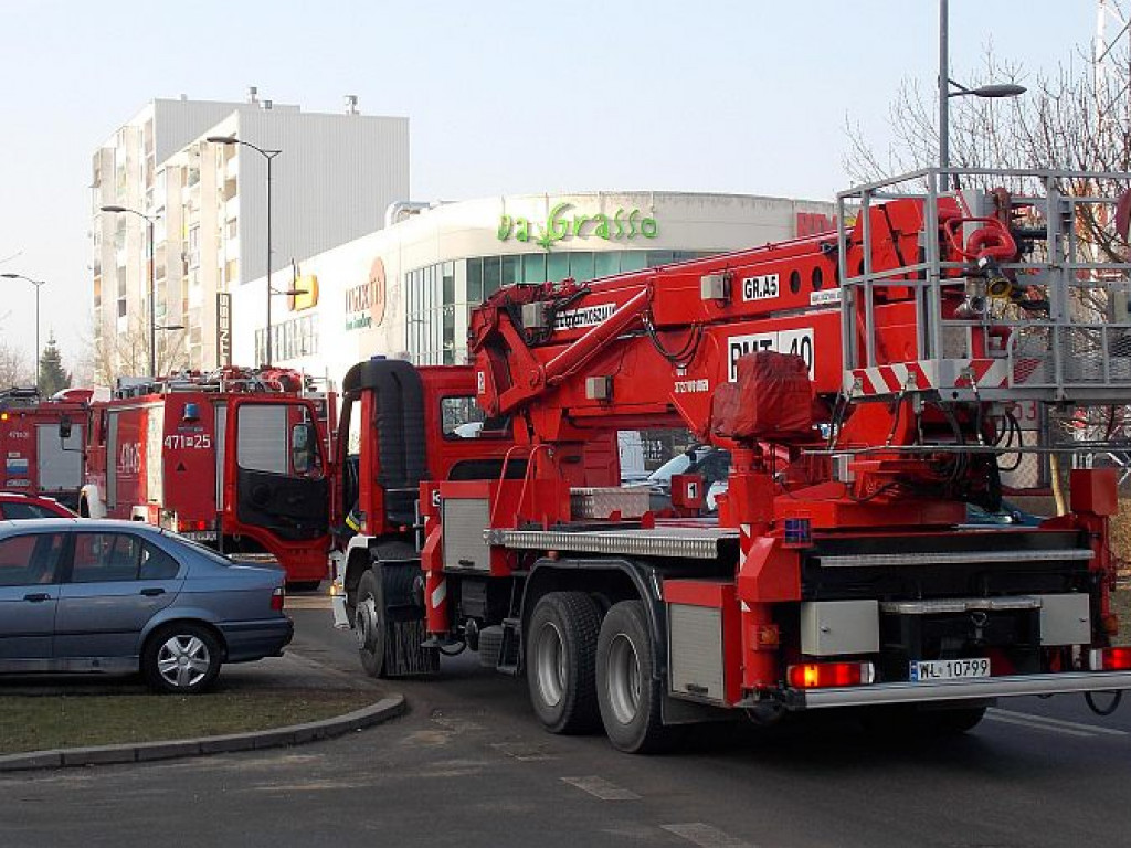 Legionowo: Mężczyzna zabarykadował się w mieszkaniu. Duża akcja policji