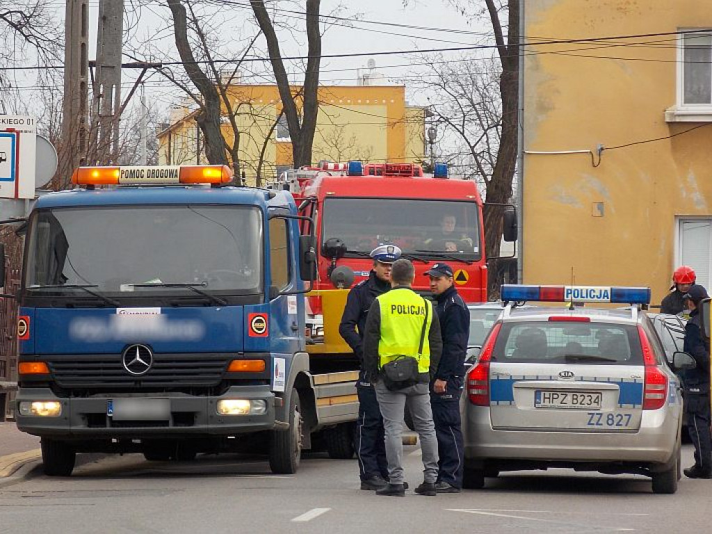 Legionowo: Wypadek na Słowackiego. Jedna osoba w szpitalu