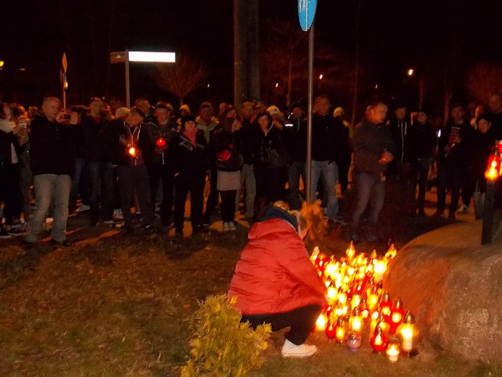 Legionowo: Wieczorne zamieszki pod gmachem policji