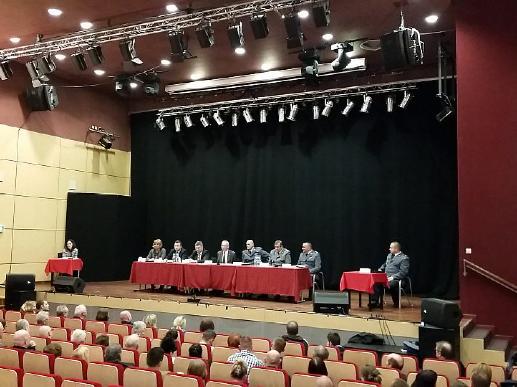 Debata o bezpieczeństwie: Kibice 