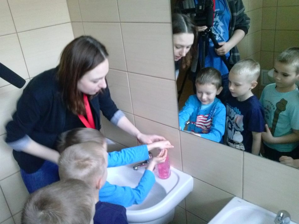 Cała Polska myje ręce - ciekawe zajęcia w SP7