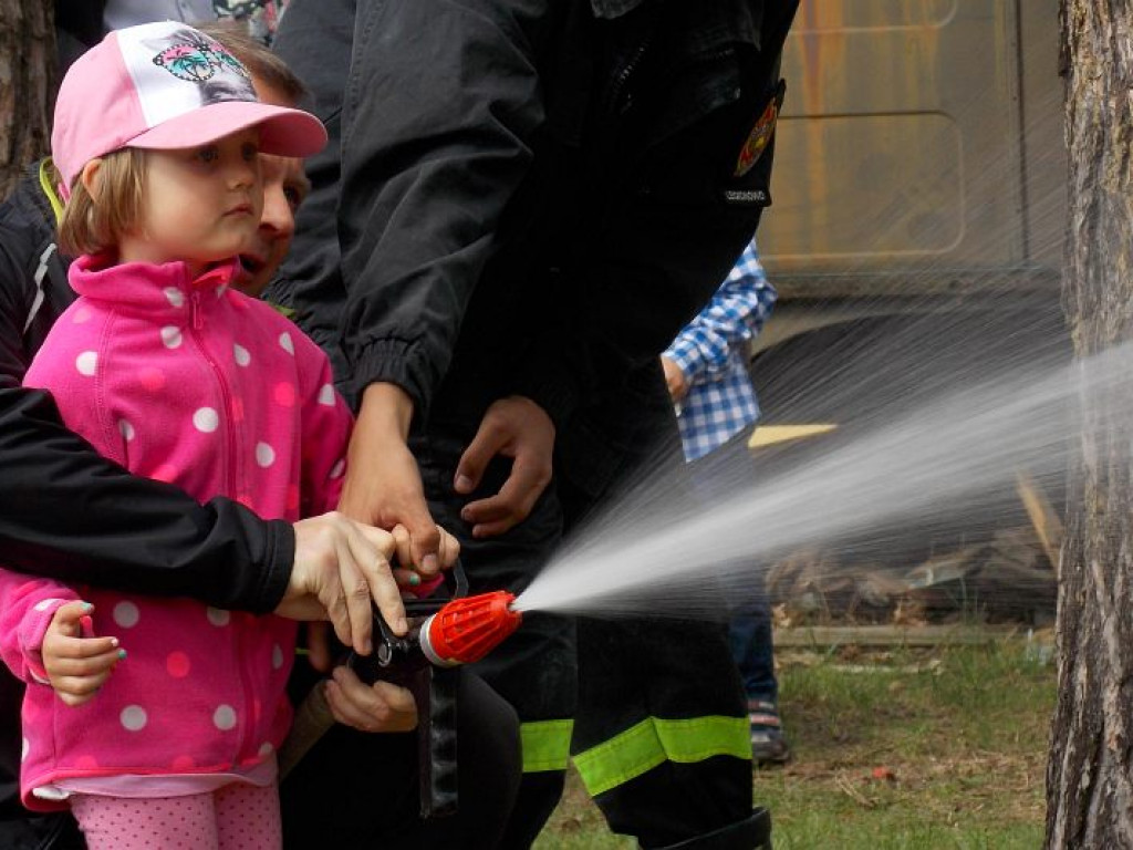 Legionowo: Dzień Otwartych Strażnic najbardziej ucieszył dzieci!