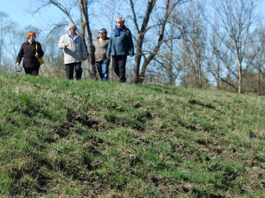 Jabłonna: Skontrolowali stan wałów przeciwpowodziowych