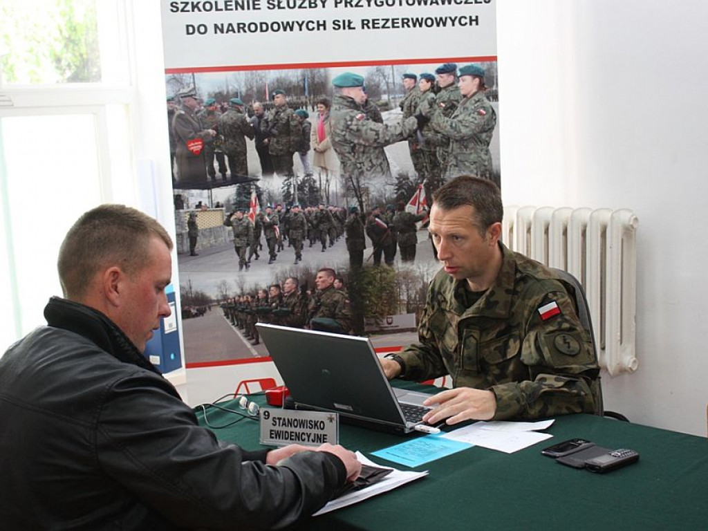 Zegrze: Rekordowa liczba rekrutów w Centrum Szkolenia Łączności i Informatyki